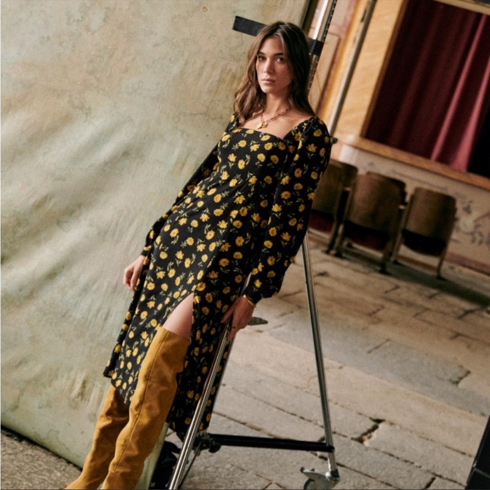 Sezane shella flower dress